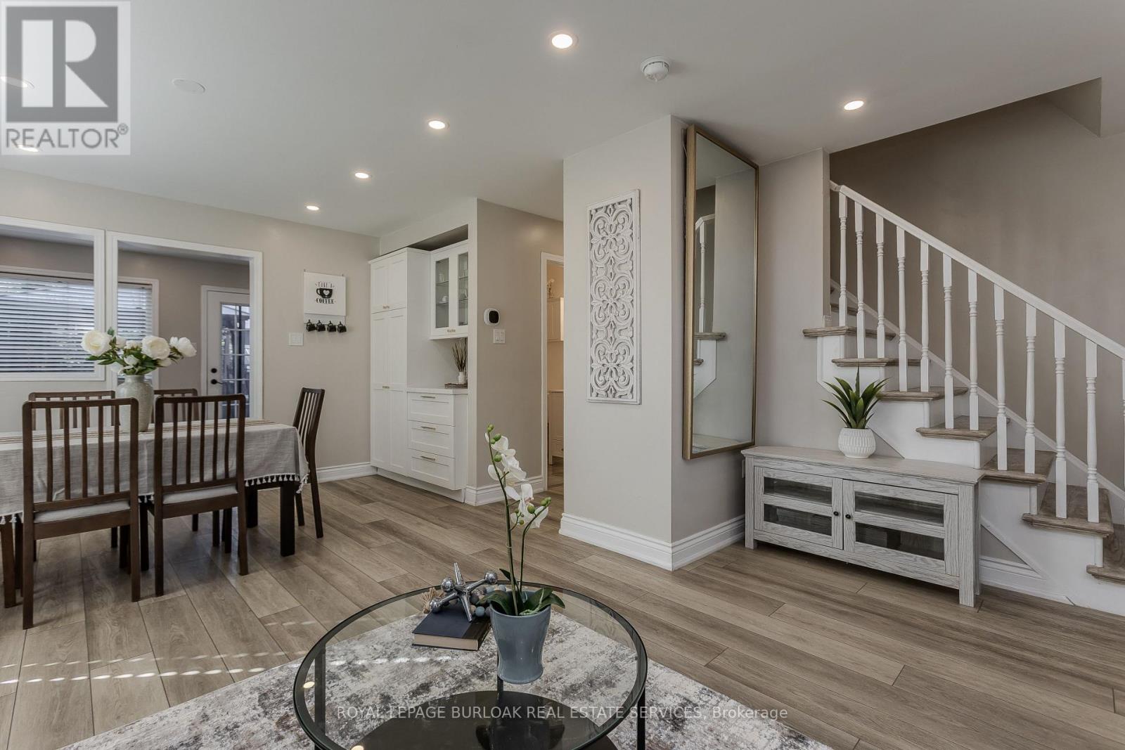 5190 Wood Crescent, Burlington, Ontario  L7L 6N3 - Photo 8 - W13722834