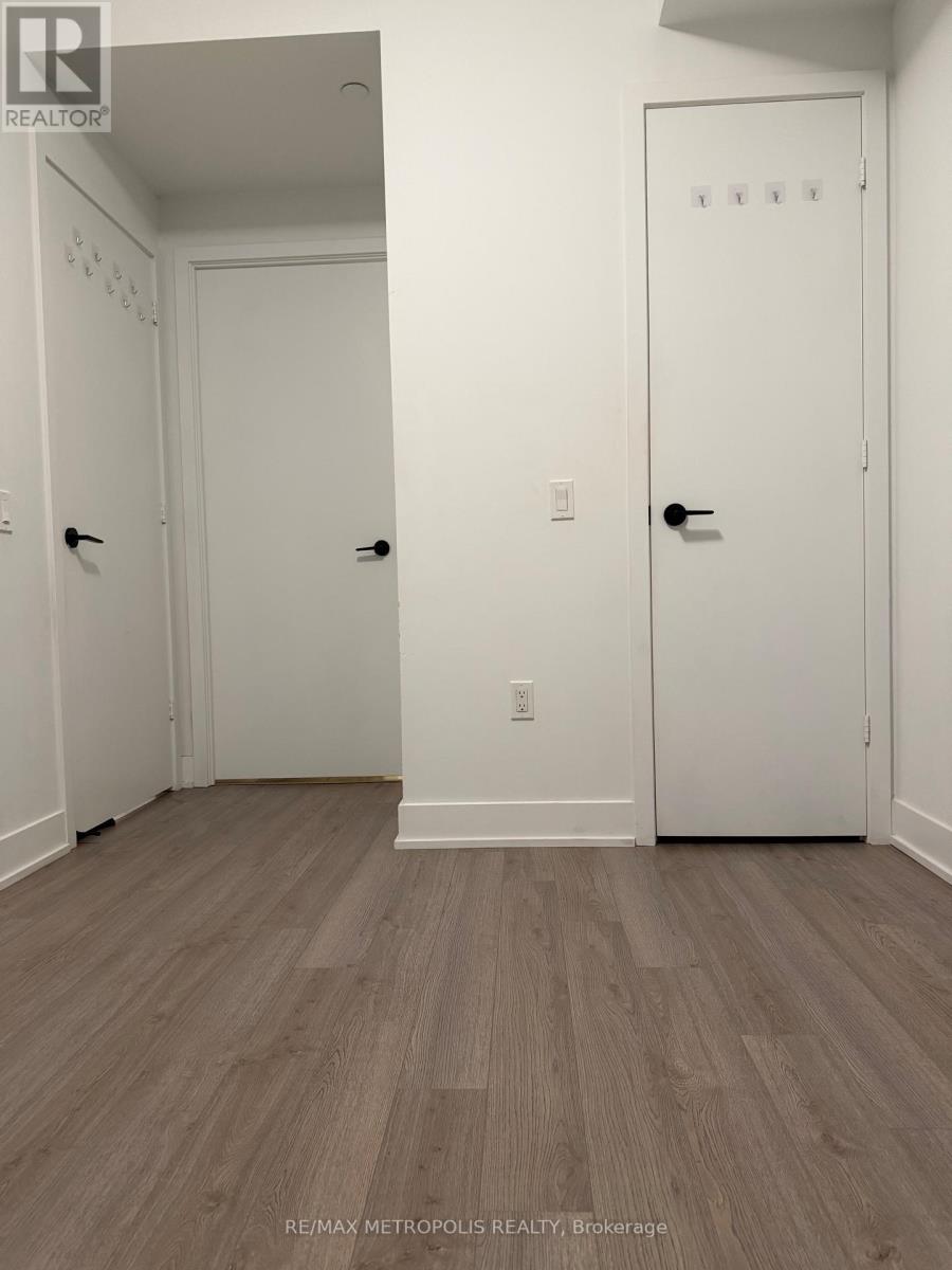501 - 60 George Butchart Drive, Toronto, Ontario  M3K 0E1 - Photo 5 - W13722882