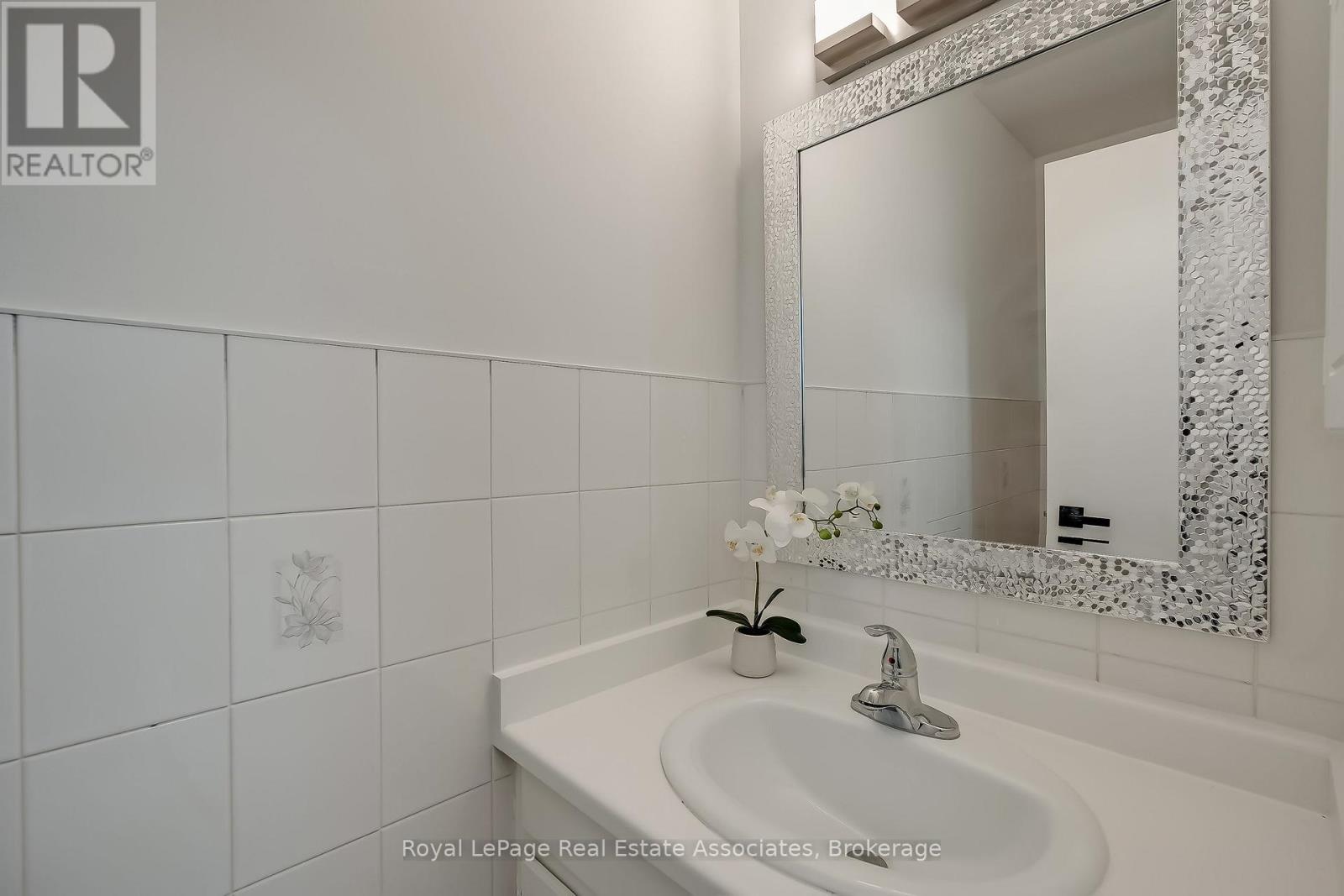 70 - 3 Centennial Pk Road, Toronto, Ontario  M9C 4W8 - Photo 19 - W13722908