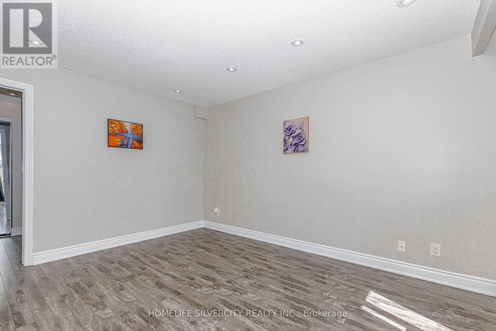 3701 Keenan Crescent, Mississauga, Ontario  L4T 3M1 - Photo 10 - W13722912