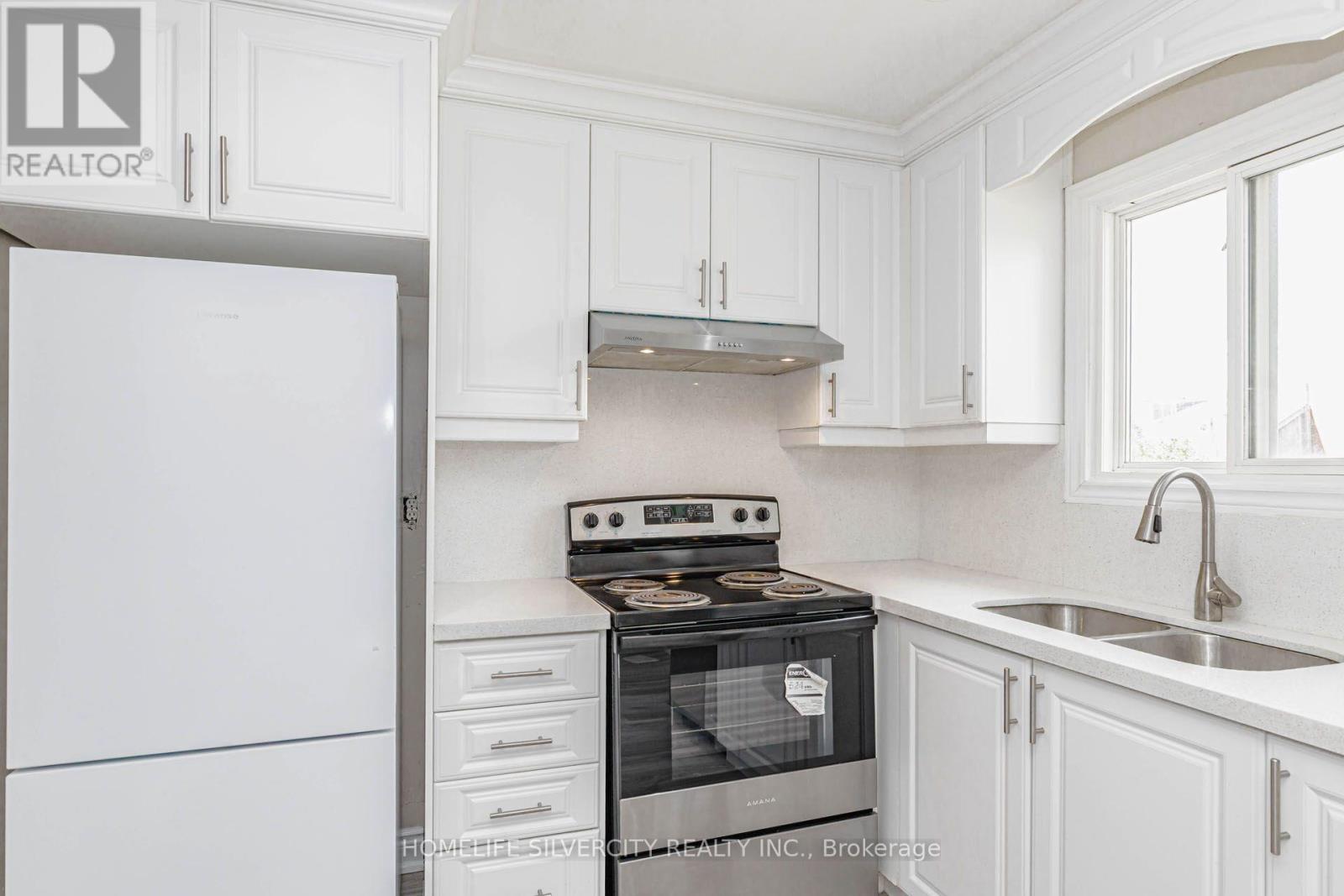 3701 Keenan Crescent, Mississauga, Ontario  L4T 3M1 - Photo 16 - W13722912