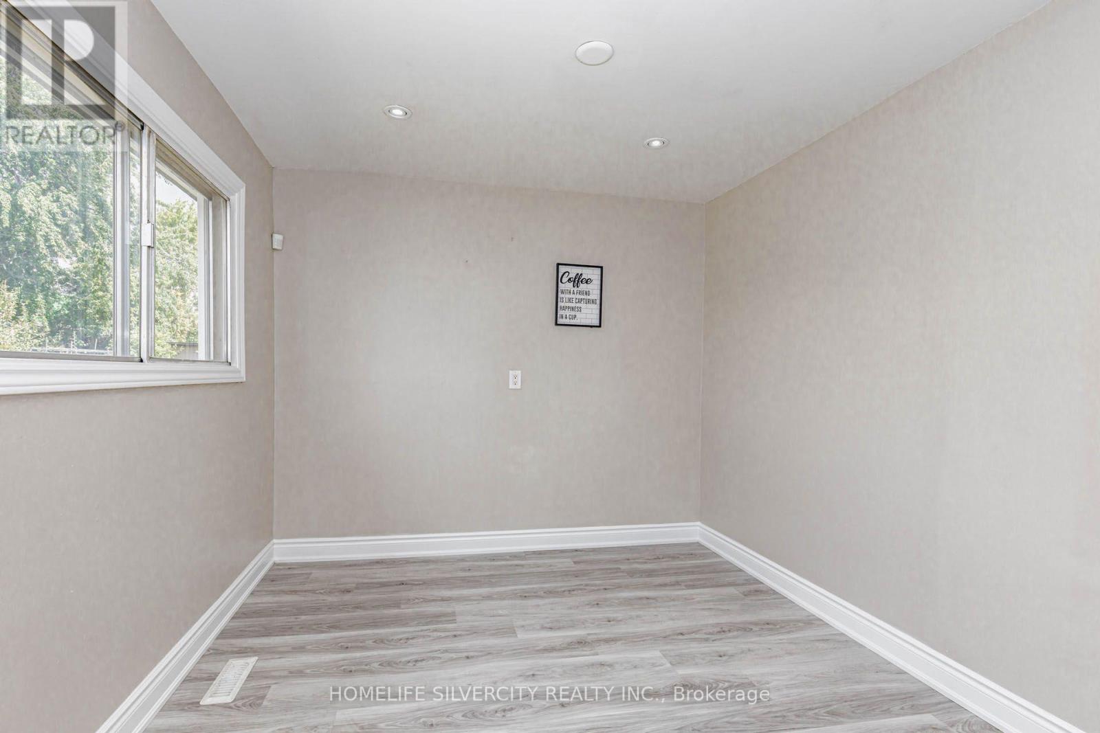 3701 Keenan Crescent, Mississauga, Ontario  L4T 3M1 - Photo 21 - W13722912