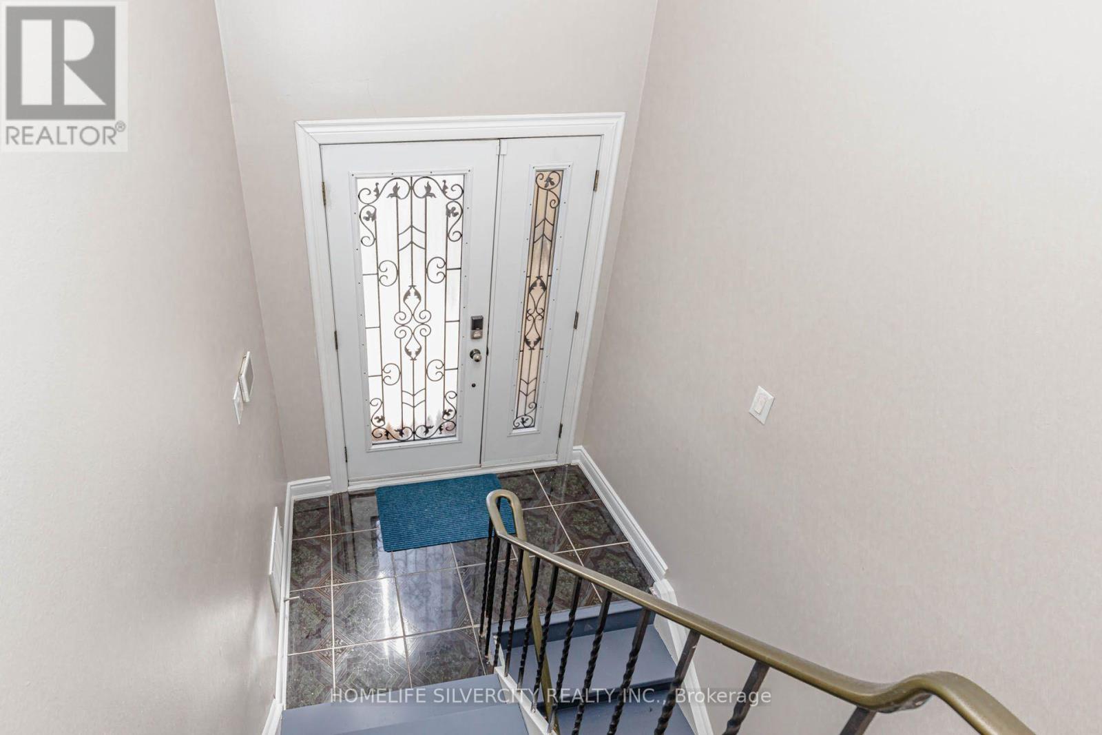 3701 Keenan Crescent, Mississauga, Ontario  L4T 3M1 - Photo 7 - W13722912