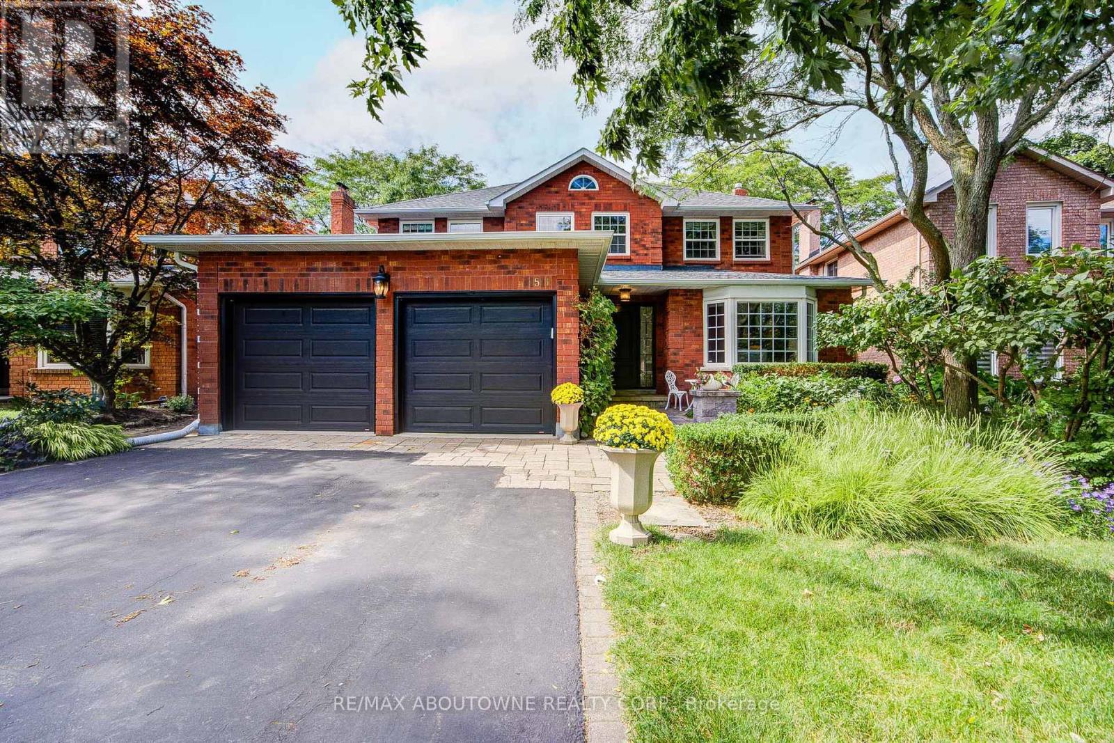 1511 STONEYBROOK TRAIL, Oakville, Ontario