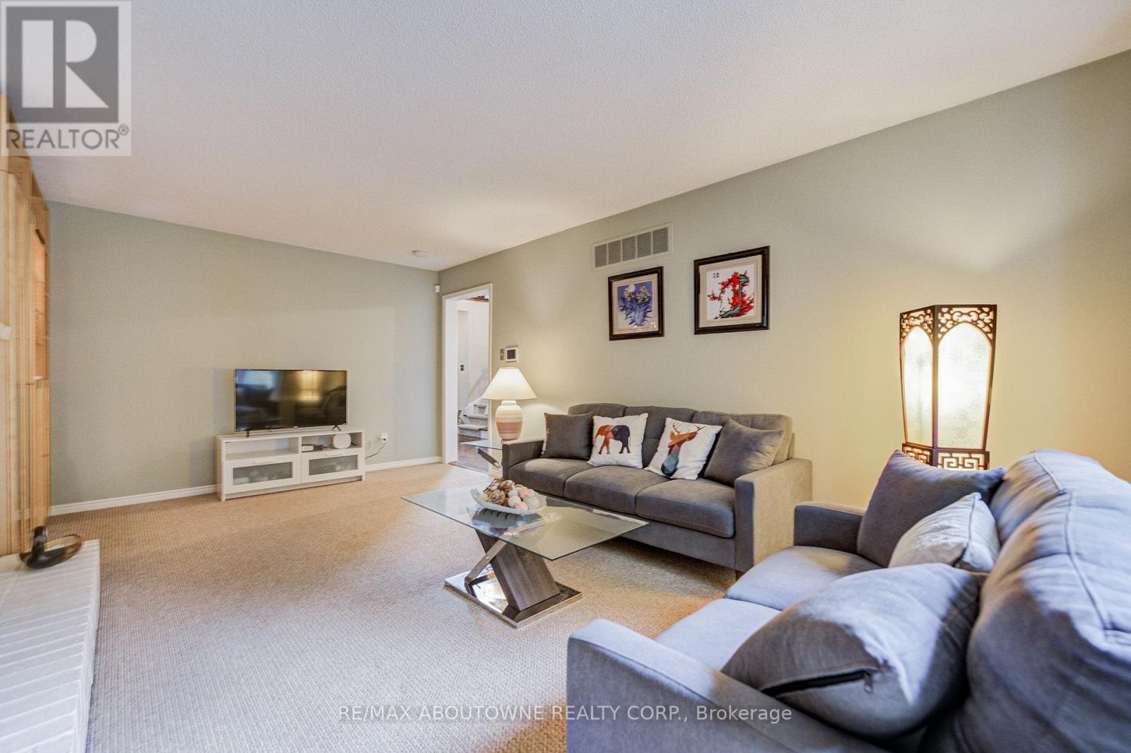1511 Stoneybrook Trail, Oakville, Ontario  L6M 2R4 - Photo 19 - W13722998