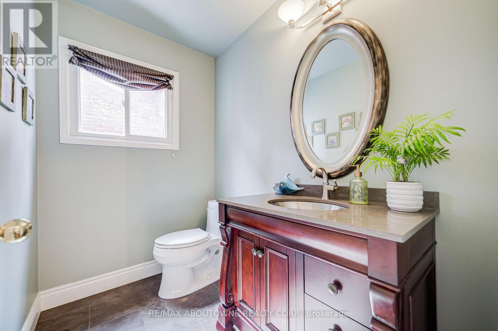 1511 Stoneybrook Trail, Oakville, Ontario  L6M 2R4 - Photo 21 - W13722998