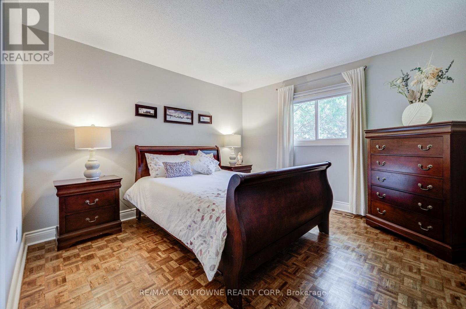 1511 Stoneybrook Trail, Oakville, Ontario  L6M 2R4 - Photo 35 - W13722998