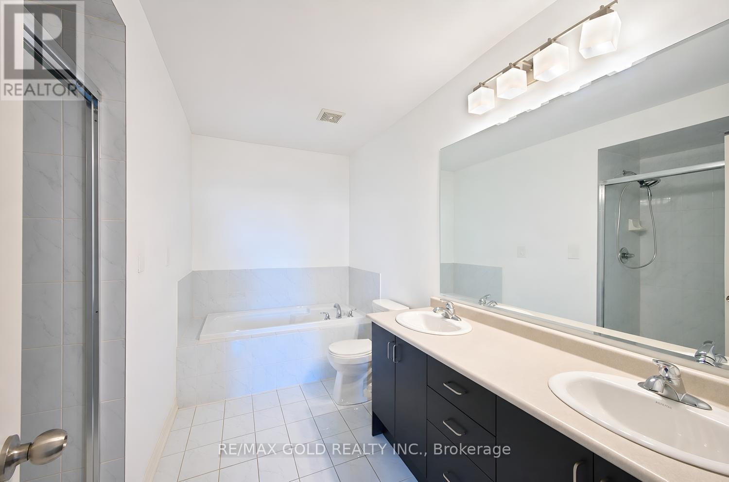 116 Lesabre Crescent, Brampton, Ontario  L6P 0W4 - Photo 42 - W13723008