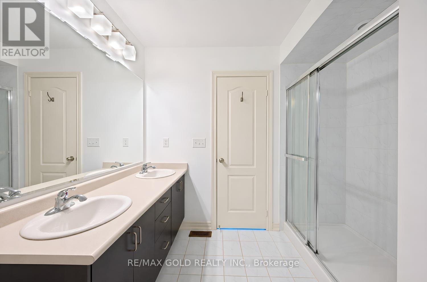 116 Lesabre Crescent, Brampton, Ontario  L6P 0W4 - Photo 43 - W13723008