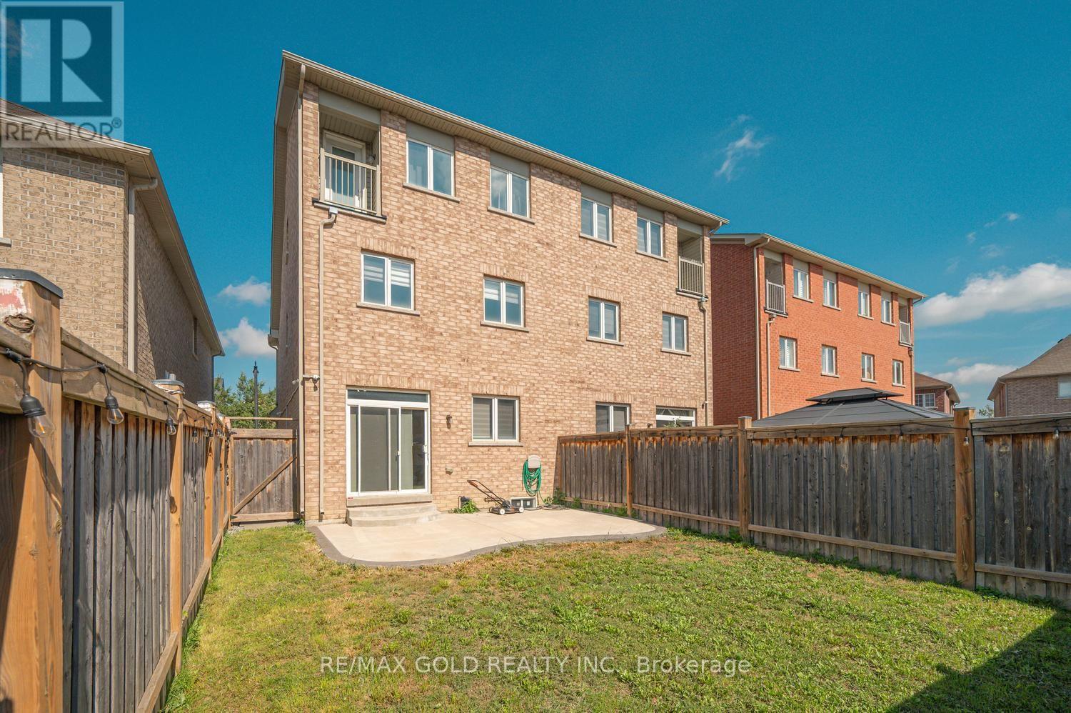 116 Lesabre Crescent, Brampton, Ontario  L6P 0W4 - Photo 50 - W13723008