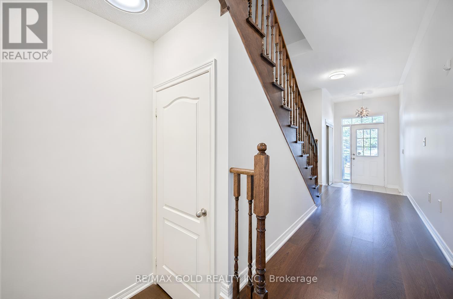 116 Lesabre Crescent, Brampton, Ontario  L6P 0W4 - Photo 6 - W13723008