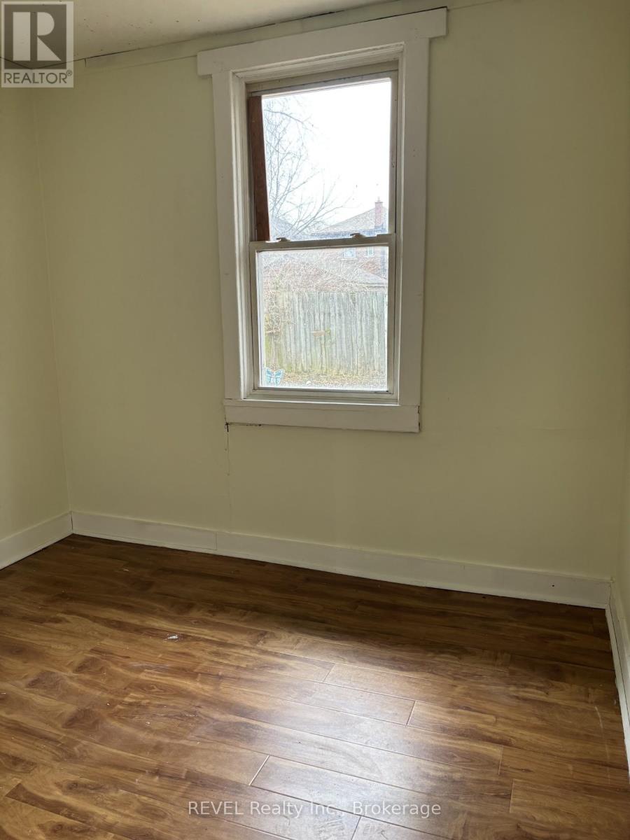 4819 Fourth Avenue, Niagara Falls, Ontario  L2E 4P2 - Photo 15 - X12911732