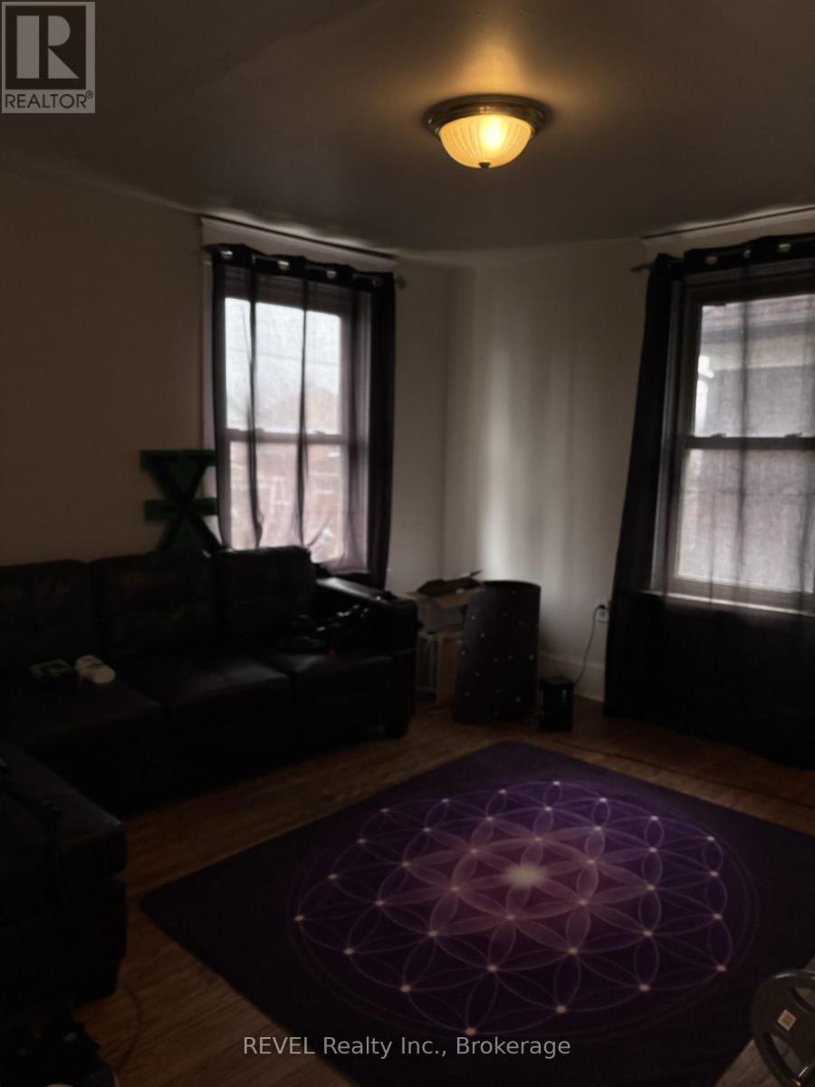 4819 Fourth Avenue, Niagara Falls, Ontario  L2E 4P2 - Photo 23 - X12911732