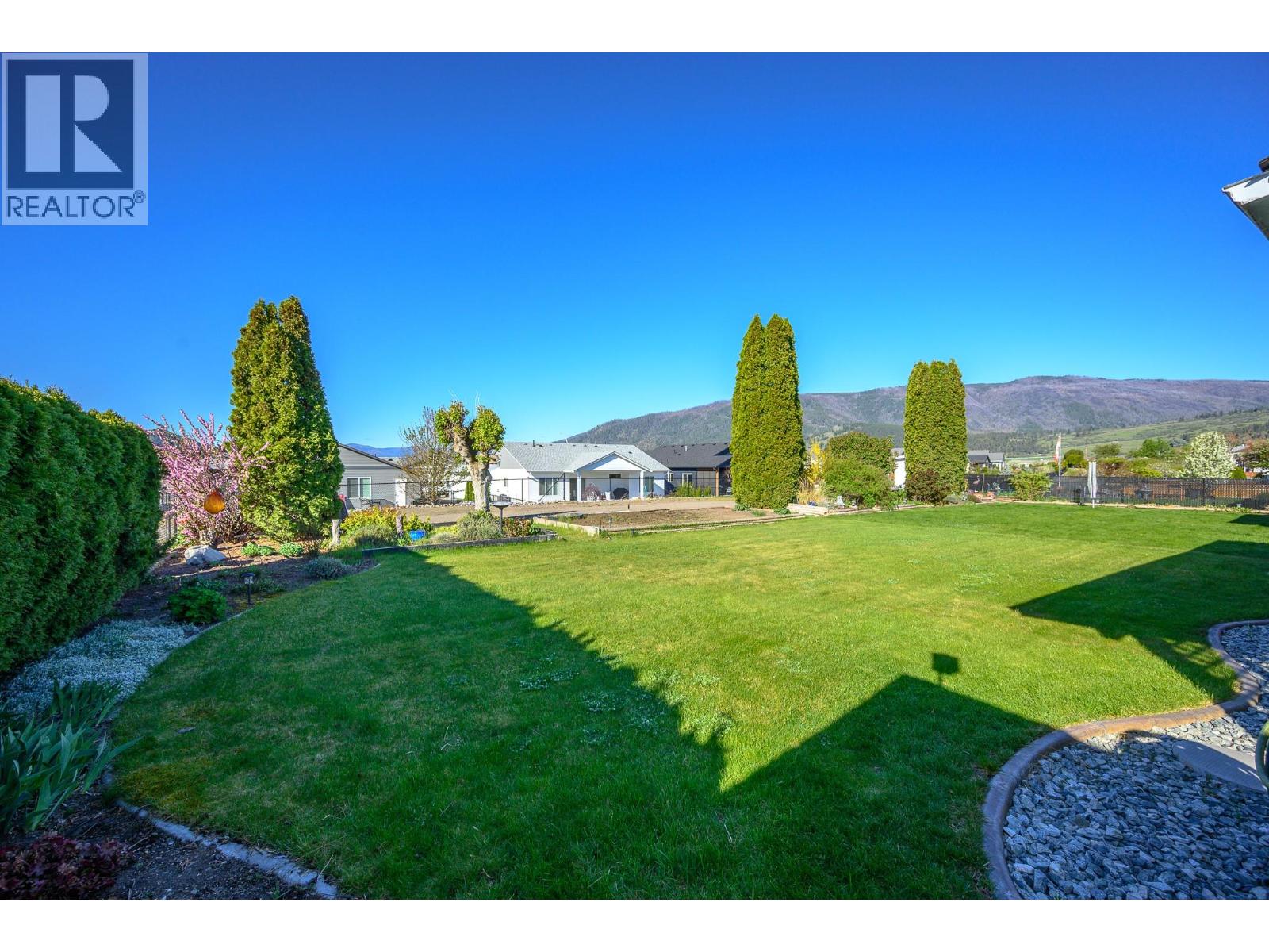 833 8 Avenue, Vernon, British Columbia  V1H 1Z1 - Photo 33 - 10377161