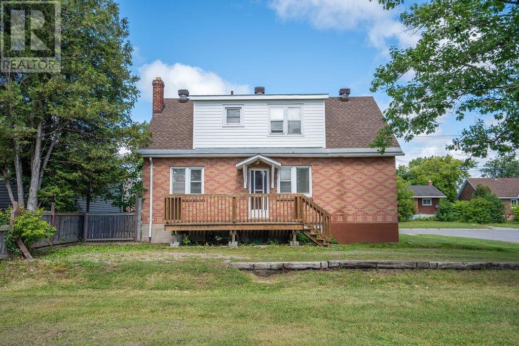341 Devon Rd, Sault Ste. Marie, Ontario  P6C 1Y4 - Photo 5 - SM262353
