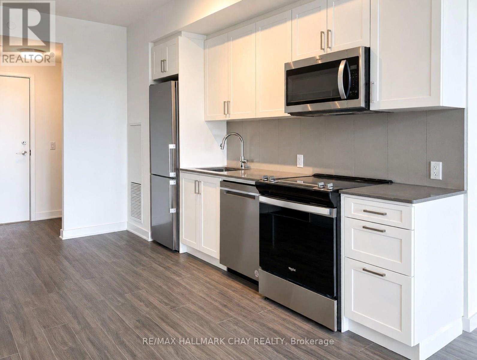 317 - 681 Yonge Street, Barrie, Ontario  L4N 4E8 - Photo 10 - S13697534