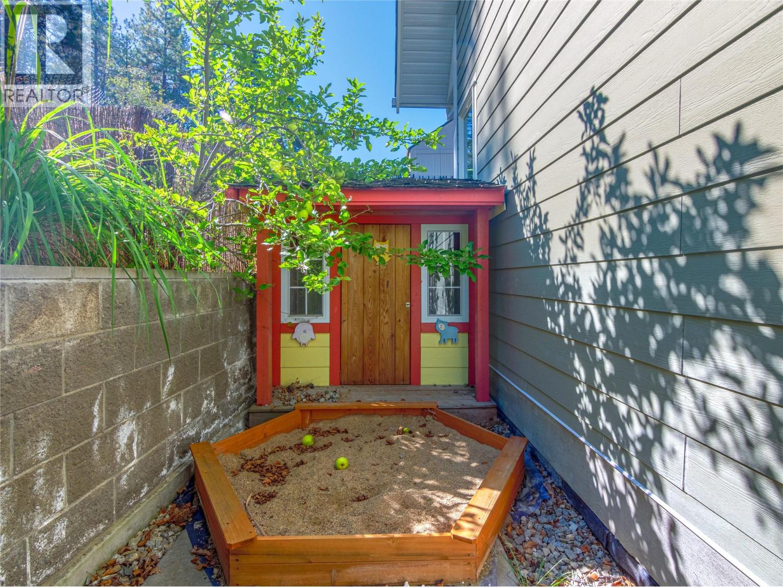 2478 Evergreen Drive, Penticton, British Columbia  V2A 9C7 - Photo 16 - 10398966