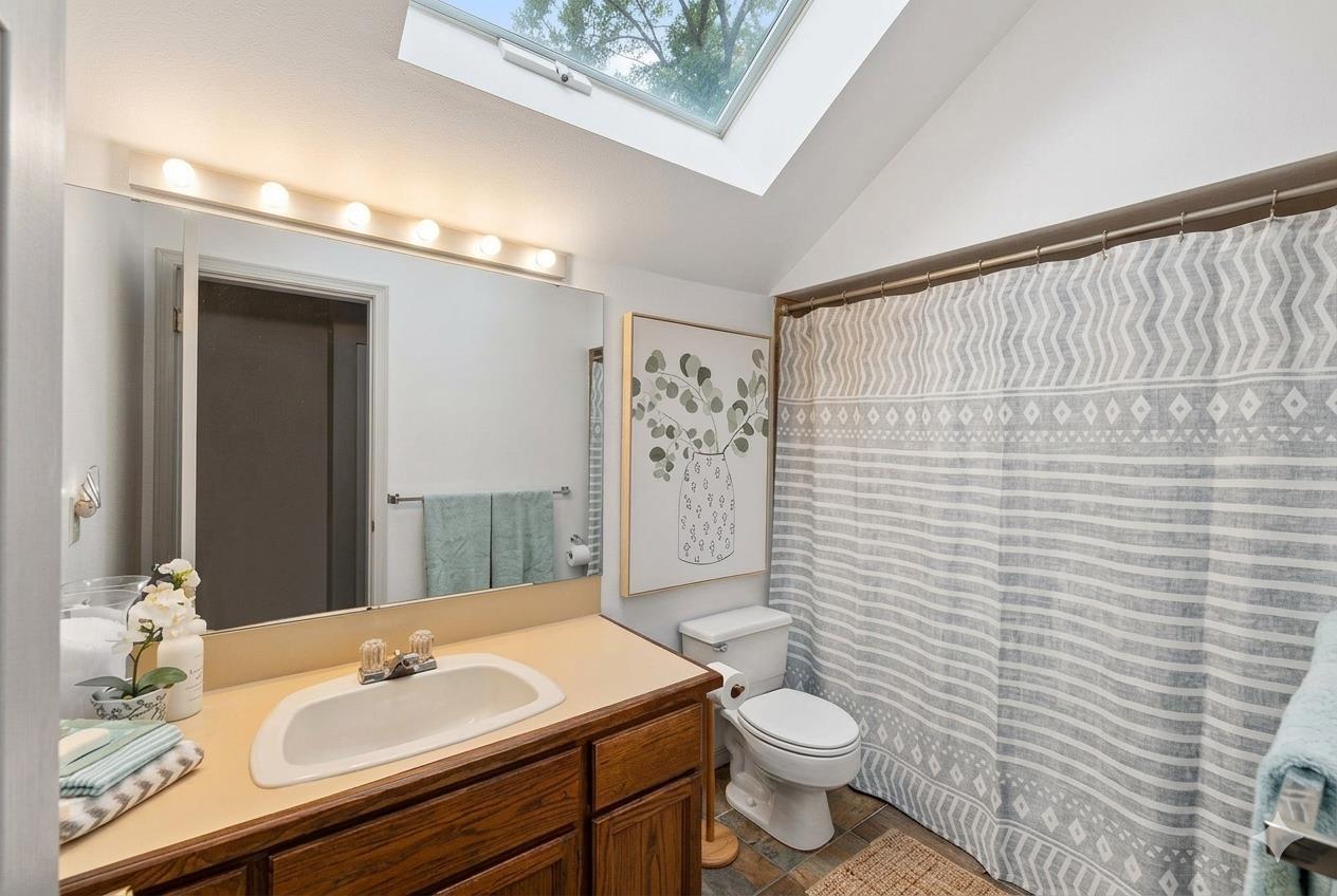 1768 Amble Greene Drive, Surrey, British Columbia  V4A 6P4 - Photo 15 - R3159521