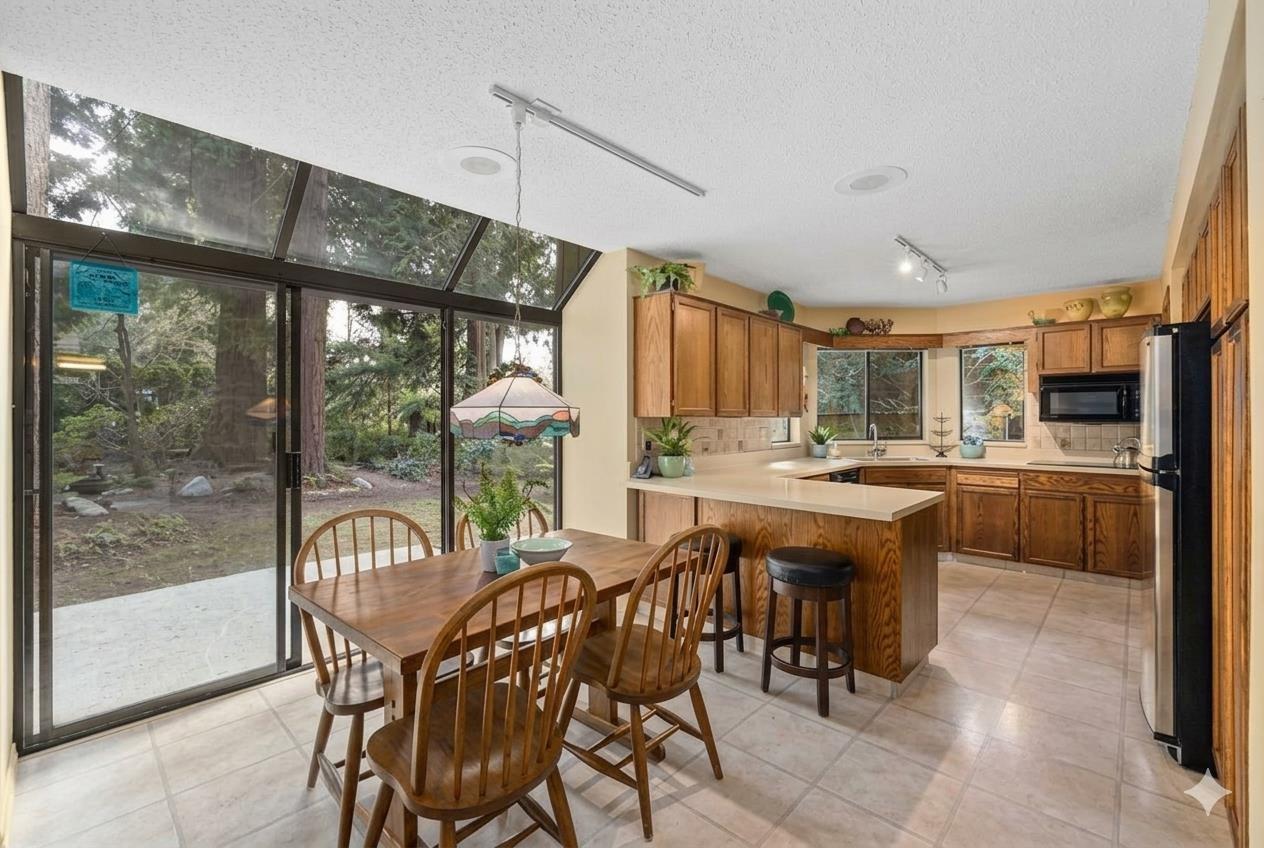 1768 Amble Greene Drive, Surrey, British Columbia  V4A 6P4 - Photo 7 - R3159521