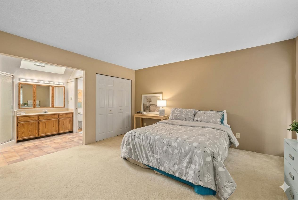 1768 Amble Greene Drive, Surrey, British Columbia  V4A 6P4 - Photo 12 - R3159521