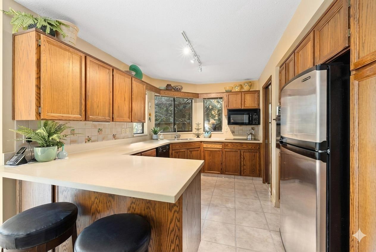 1768 Amble Greene Drive, Surrey, British Columbia  V4A 6P4 - Photo 5 - R3159521