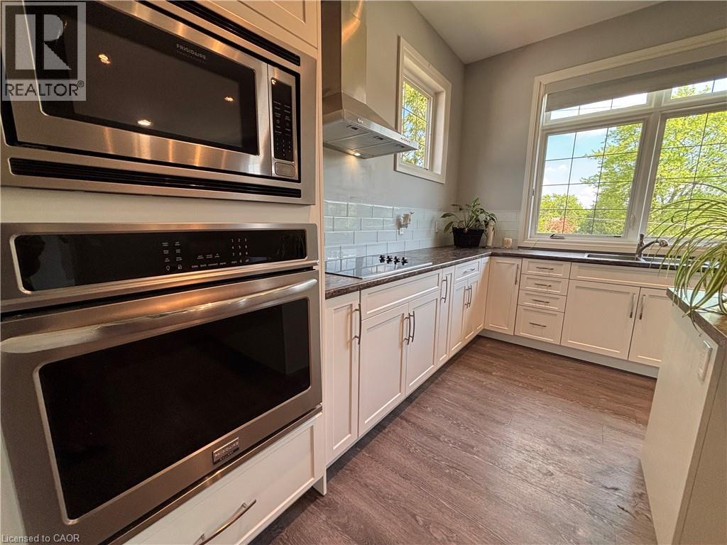 71 Wilson Street E, Ancaster, Ontario  L9G 2B3 - Photo 3 - 40841706