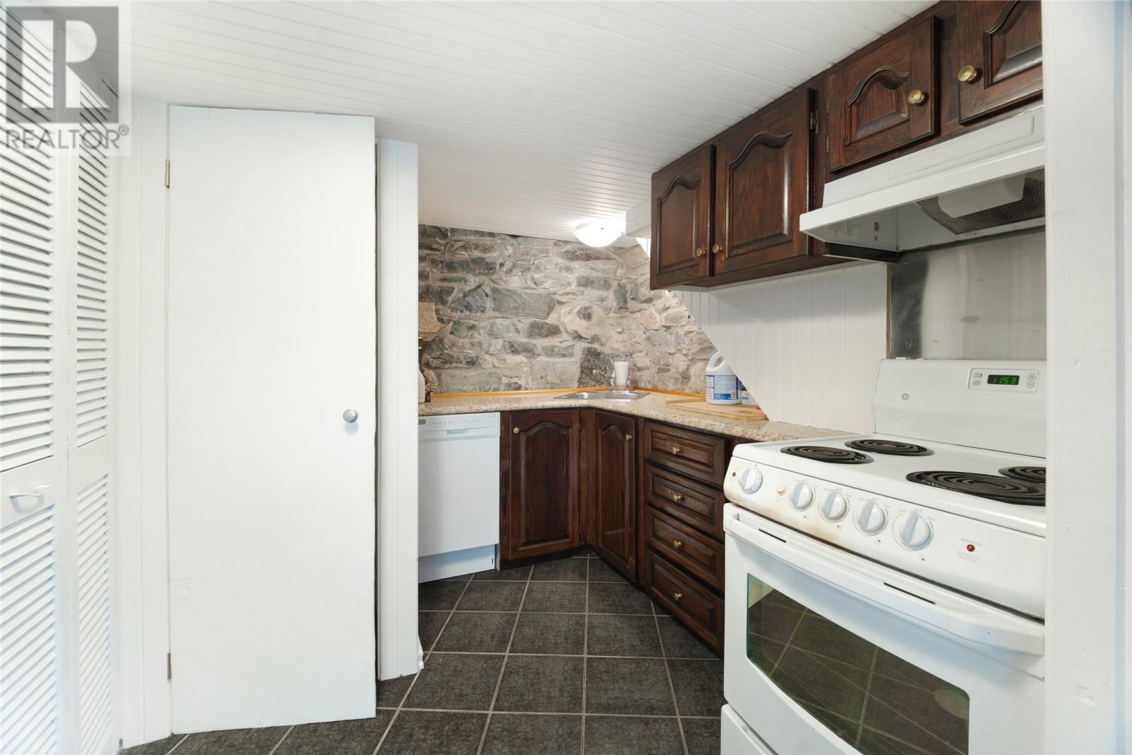 110 Pleasant Street, St. John's, Newfoundland & Labrador  A1E 1L4 - Photo 31 - 1302474