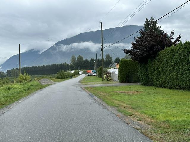 35196 Sward Road, Mission, British Columbia  V2V 7H2 - Photo 8 - R3159564