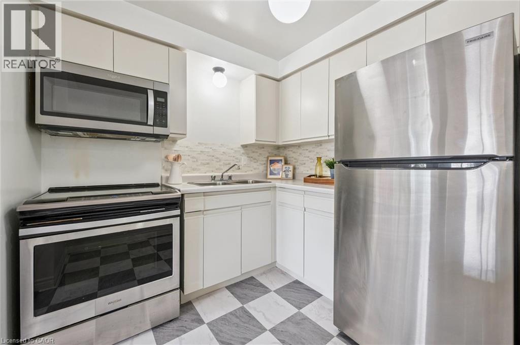 275 Eiwo Court Unit# 210, Waterloo, Ontario  N2K 2M8 - Photo 14 - 40857093