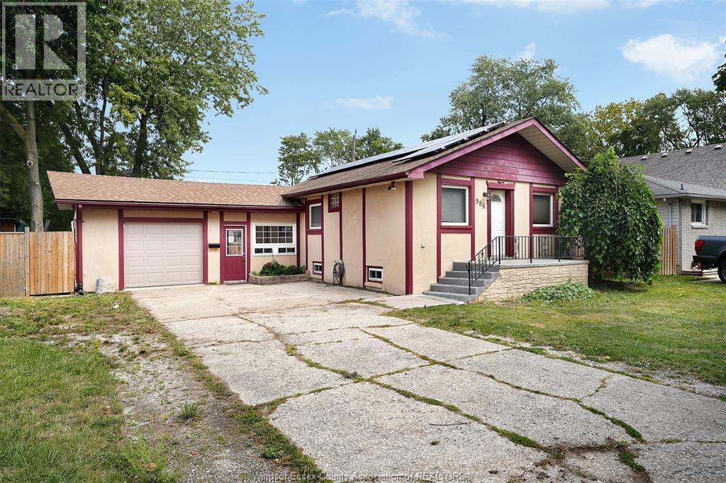 986 EASTLAWN, Windsor, Ontario