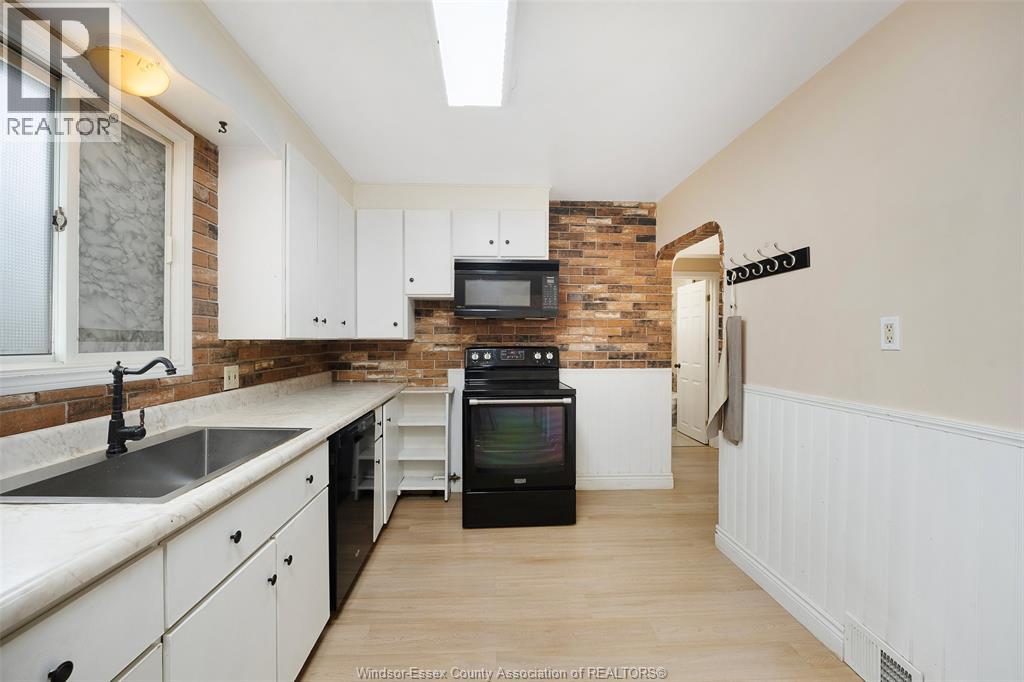 986 Eastlawn, Windsor, Ontario  N8S 3H9 - Photo 9 - 26021022