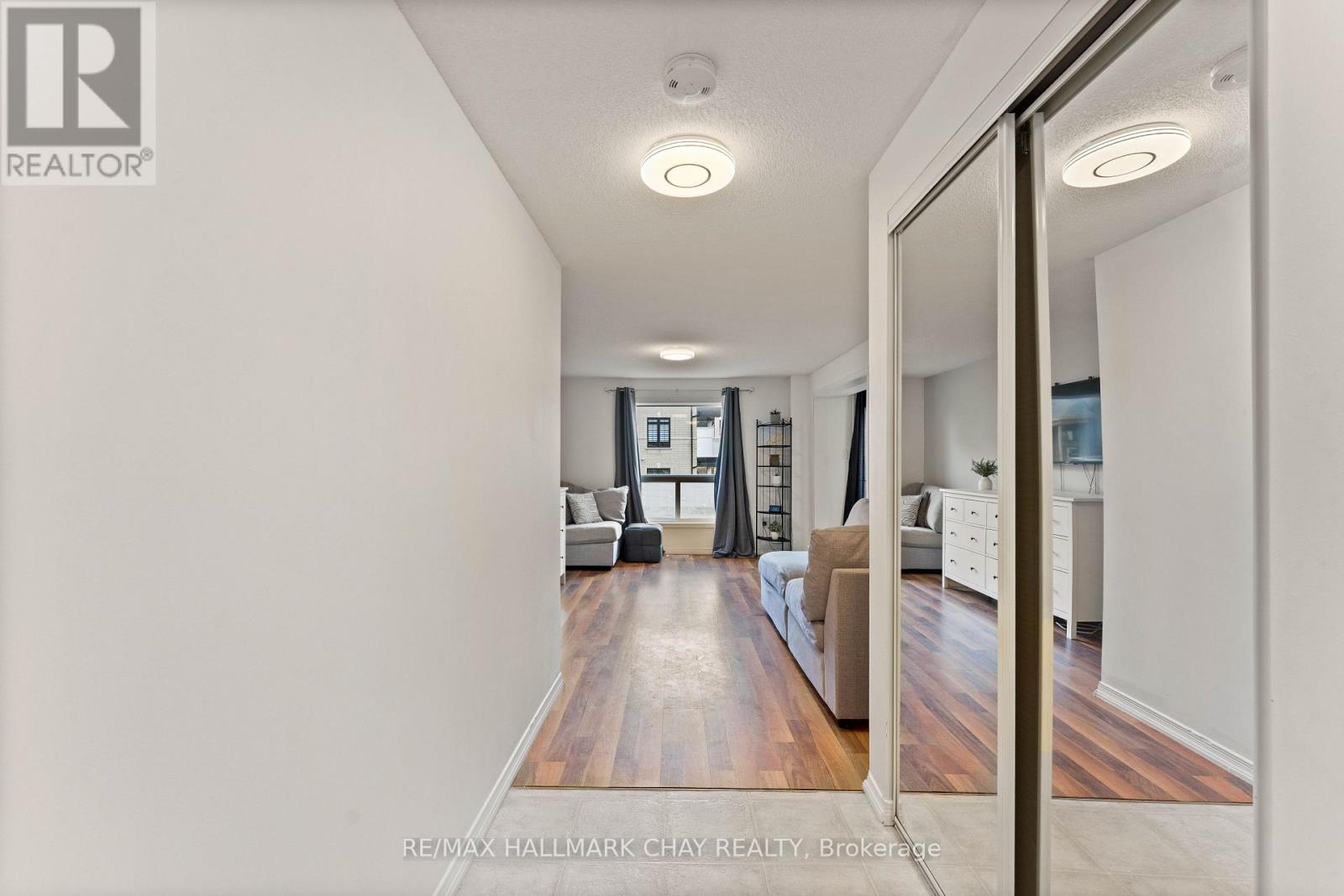 2035 Swan Street, Innisfil, Ontario  L9S 0B5 - Photo 9 - N13722382