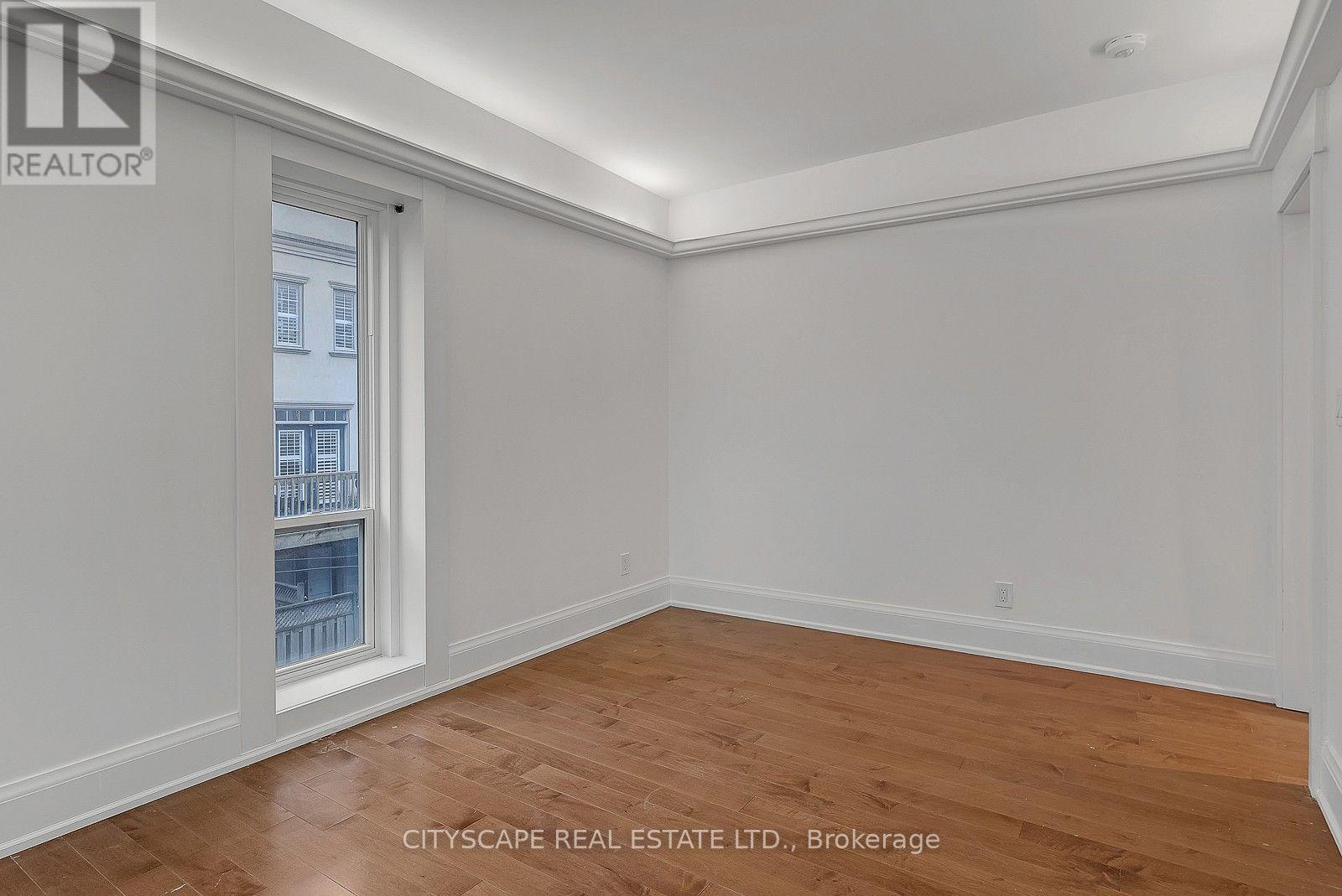 #2 Upper - 180 Strachan Avenue, Toronto, Ontario  M6J 2S9 - Photo 18 - C13710770