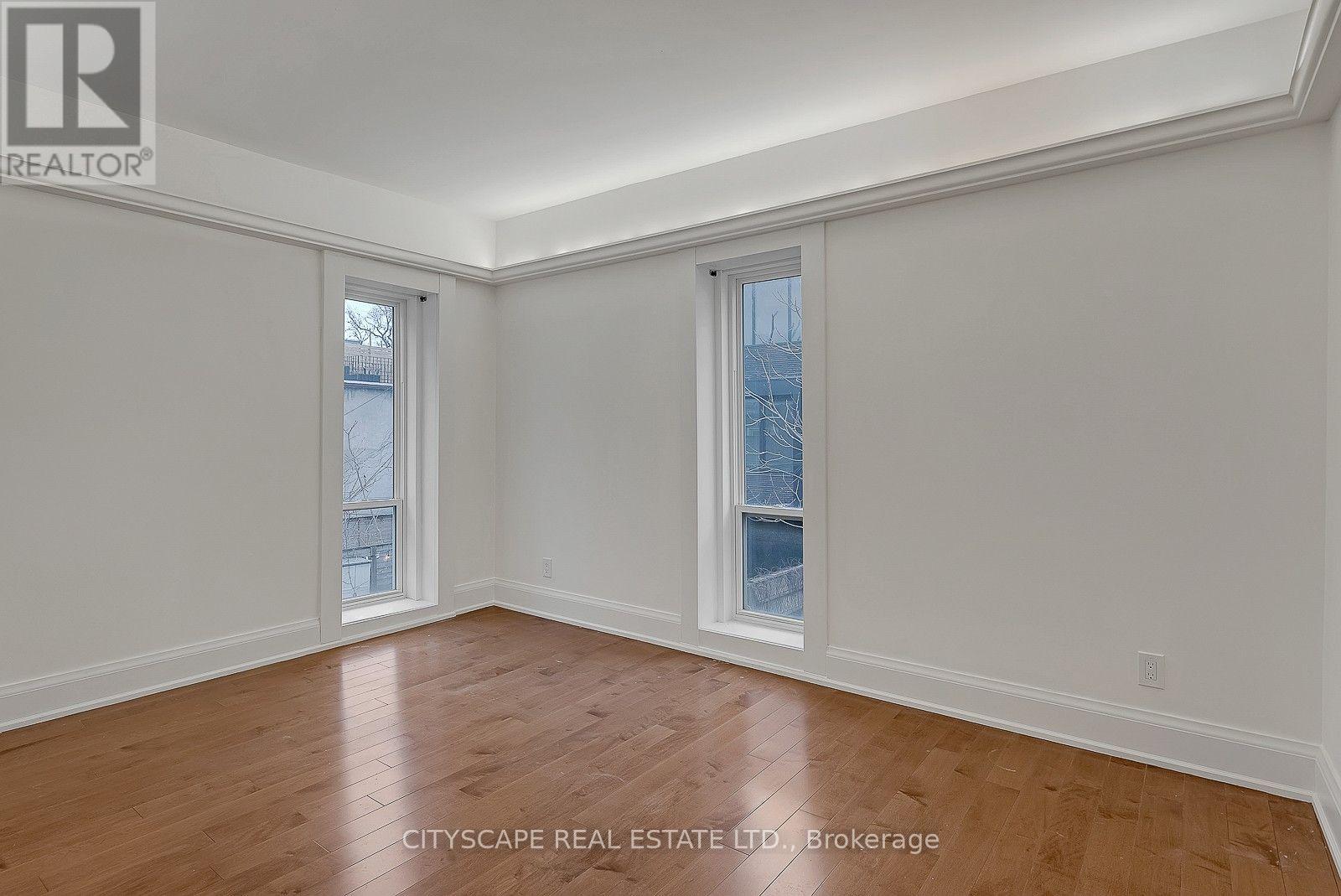 #2 Upper - 180 Strachan Avenue, Toronto, Ontario  M6J 2S9 - Photo 6 - C13710770