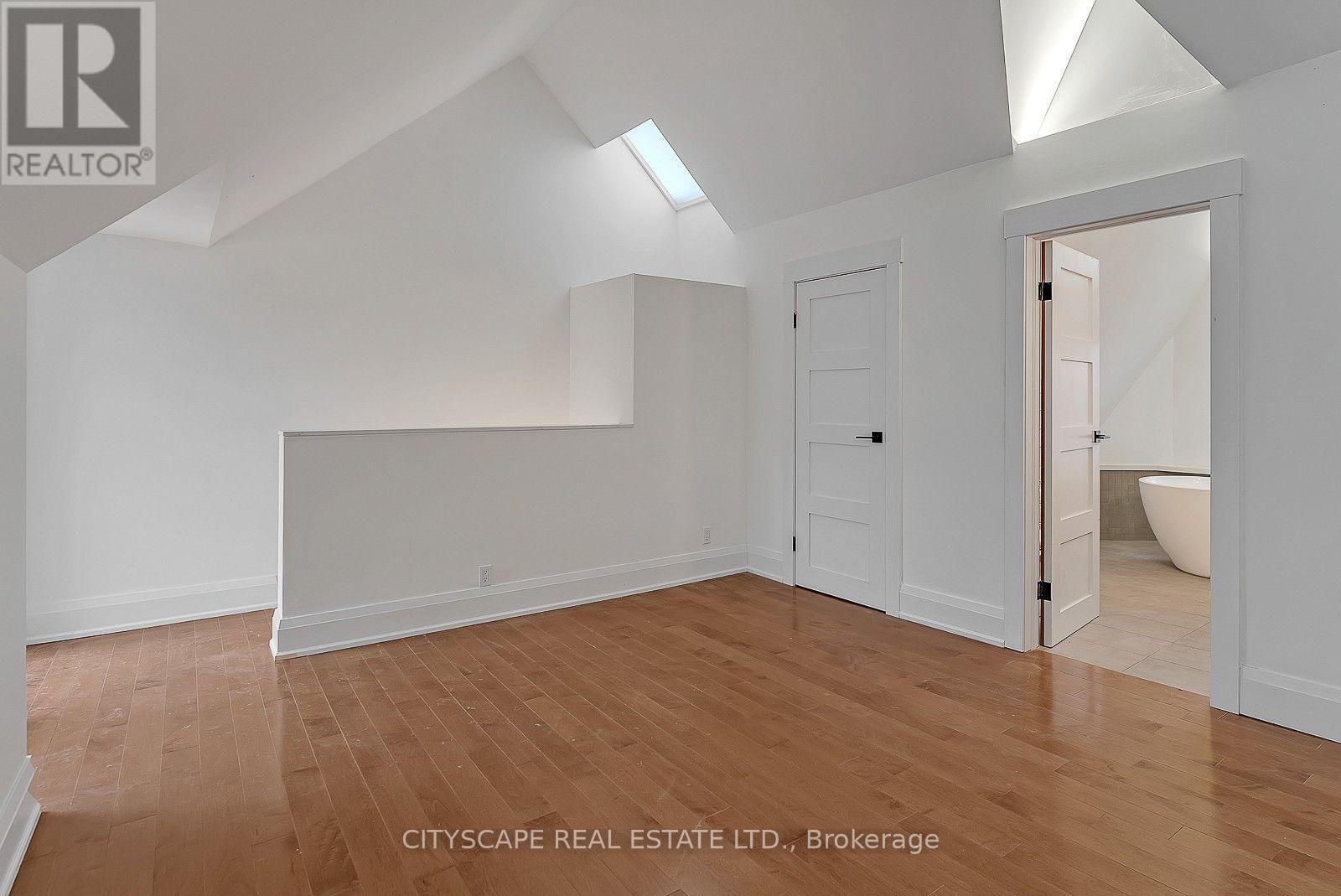 #2 Upper - 180 Strachan Avenue, Toronto, Ontario  M6J 2S9 - Photo 21 - C13710770