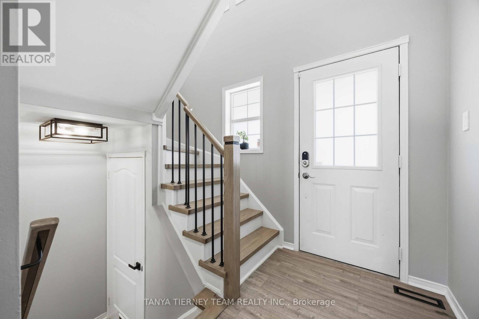 76 Vipond Road, Whitby, Ontario  L1M 2P2 - Photo 19 - E13723056