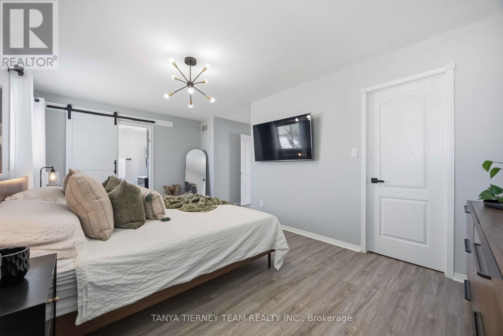 76 Vipond Road, Whitby, Ontario  L1M 2P2 - Photo 24 - E13723056