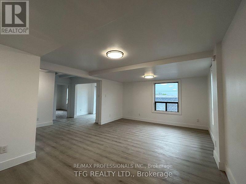 306 King Street W, Oshawa, Ontario  L1J 2J9 - Photo 2 - E13723098