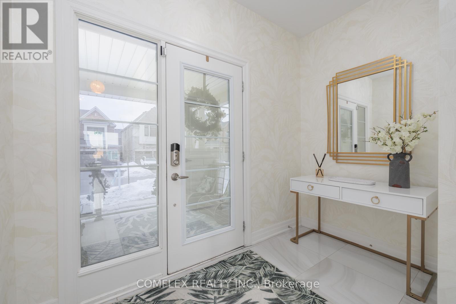 59 Maskell Crescent, Whitby, Ontario  L1P 0J6 - Photo 3 - E13723110