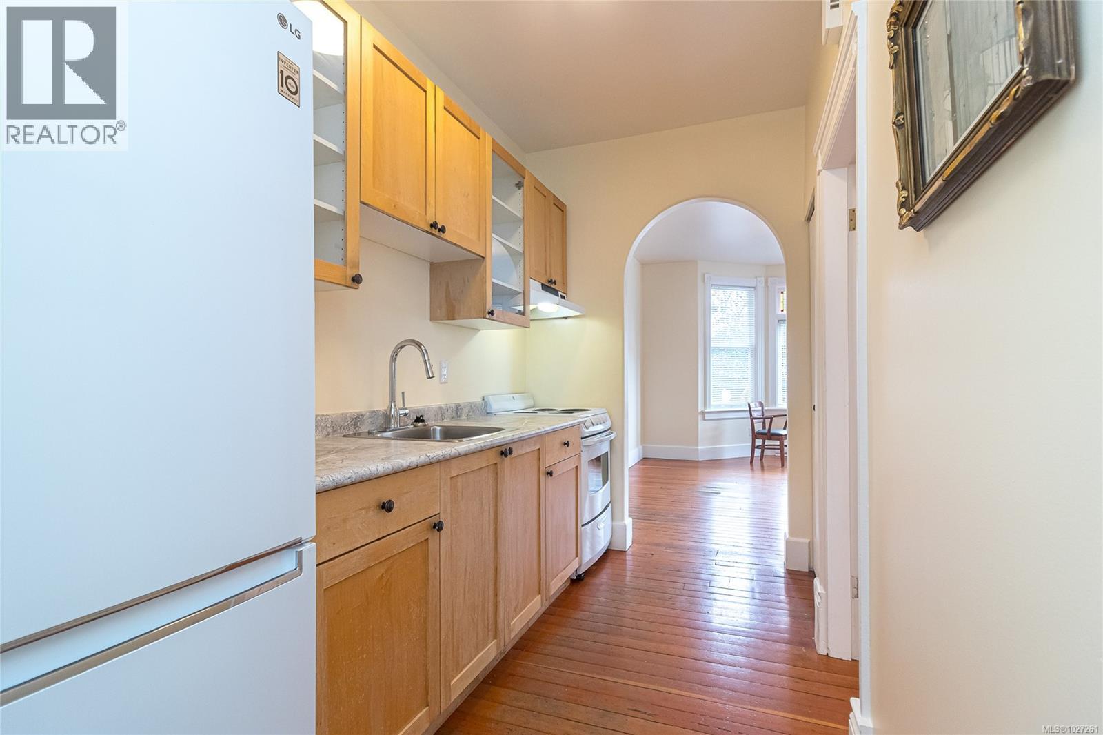 1418 Fernwood Rd, Victoria, British Columbia  V8V 4P7 - Photo 13 - 1027261