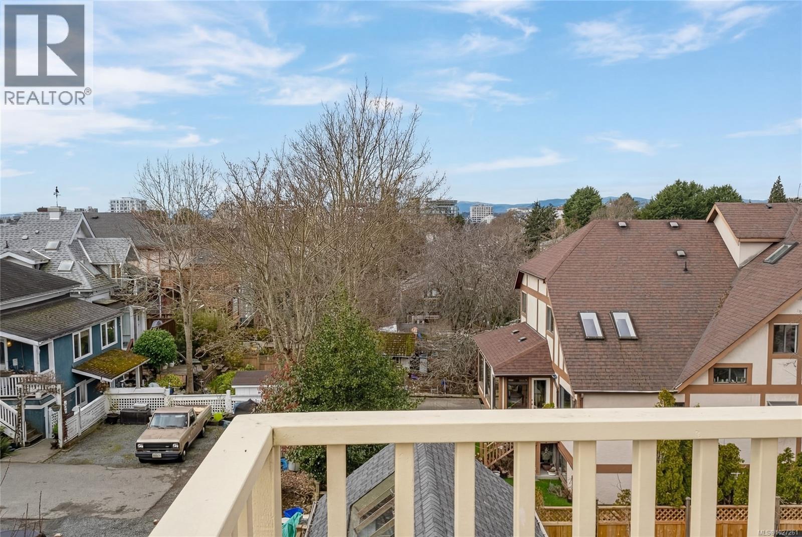 1418 Fernwood Rd, Victoria, British Columbia  V8V 4P7 - Photo 51 - 1027261
