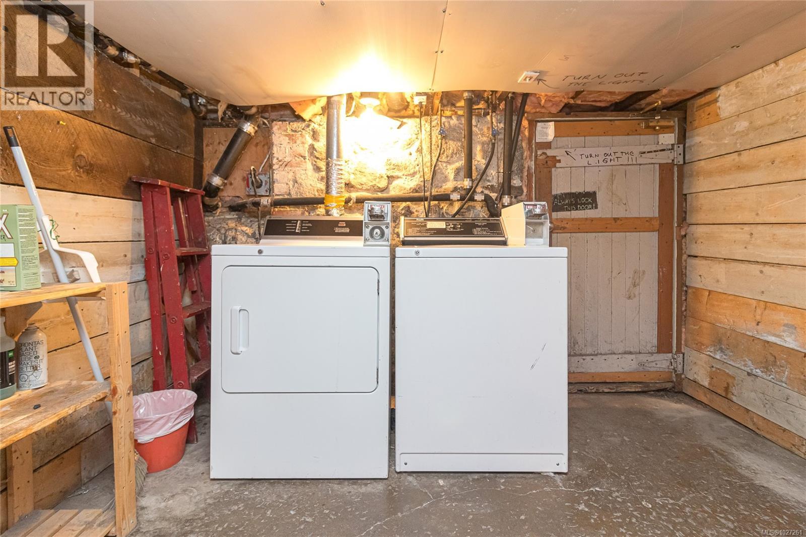 1418 Fernwood Rd, Victoria, British Columbia  V8V 4P7 - Photo 59 - 1027261