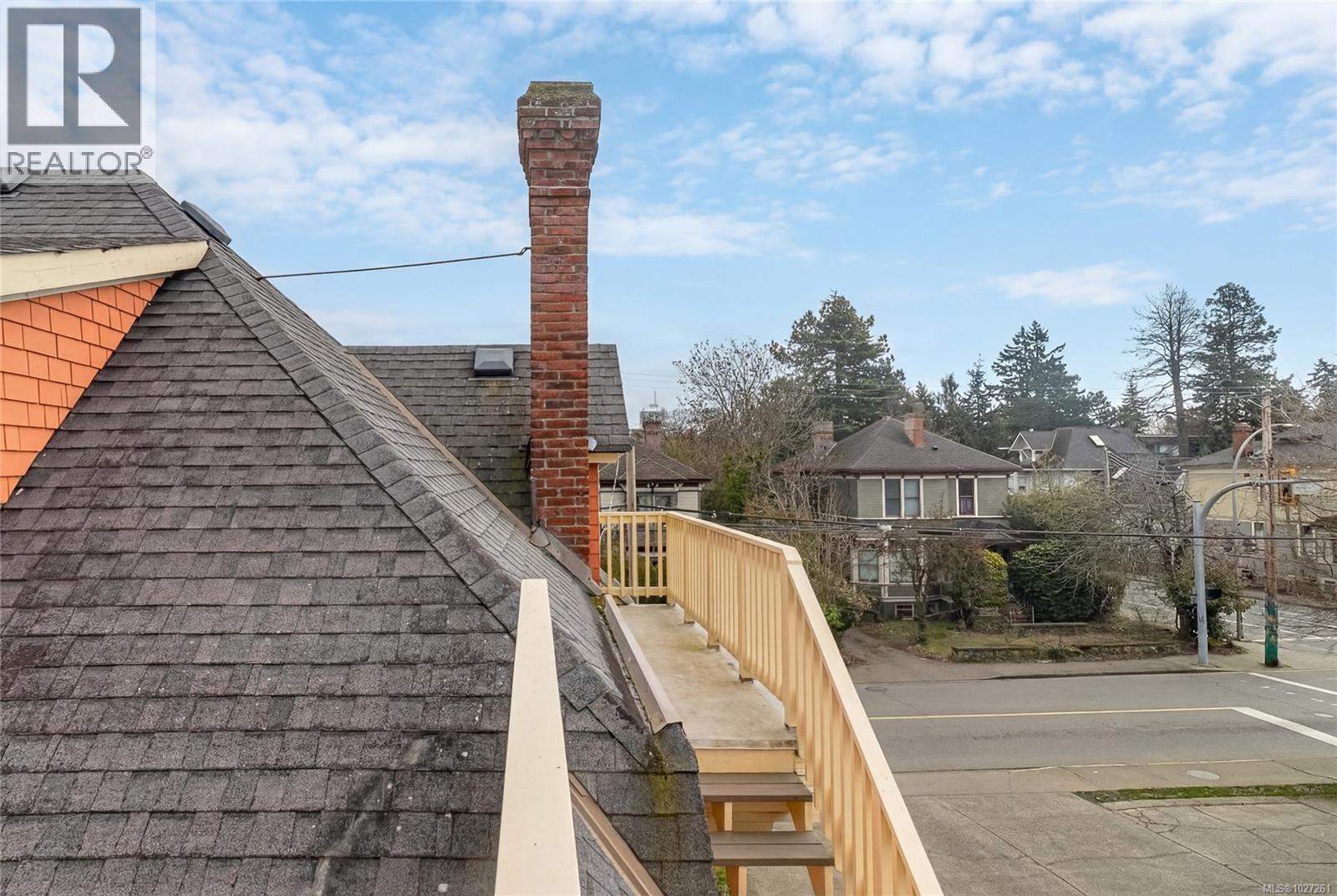 1418 Fernwood Rd, Victoria, British Columbia  V8V 4P7 - Photo 46 - 1027261