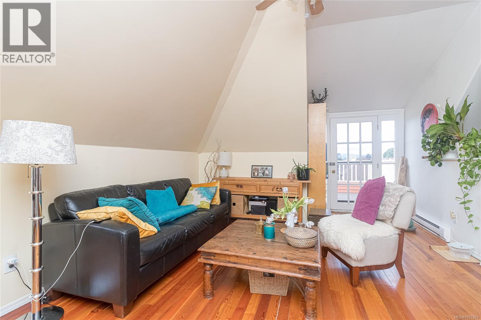 1418 Fernwood Rd, Victoria, British Columbia  V8V 4P7 - Photo 34 - 1027261