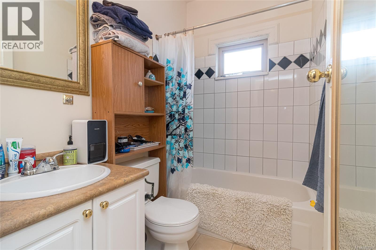 1418 Fernwood Rd, Victoria, British Columbia  V8V 4P7 - Photo 9 - 1027261