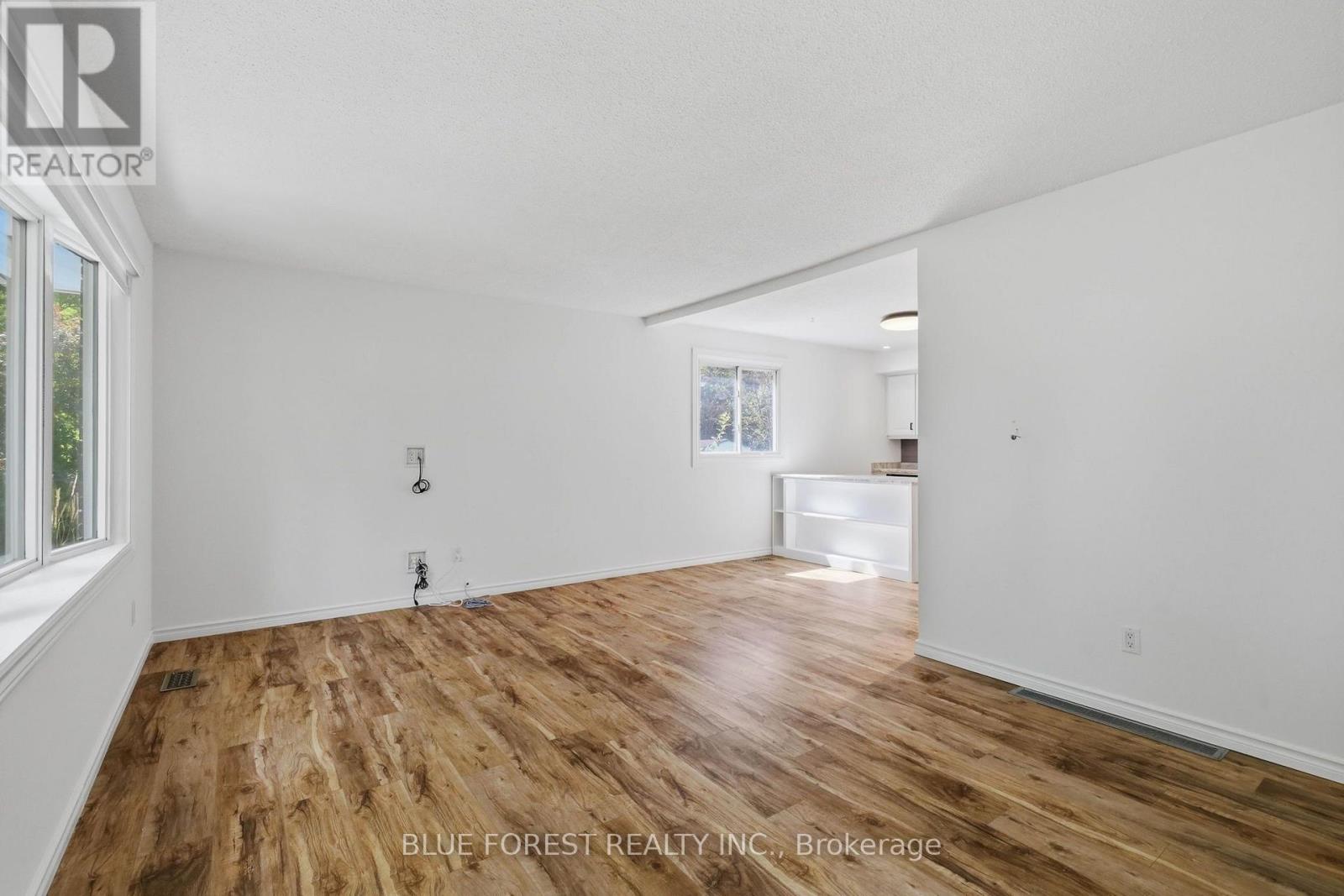 83 Amy Crescent, London East, Ontario  N5Y 4A5 - Photo 5 - X13723096