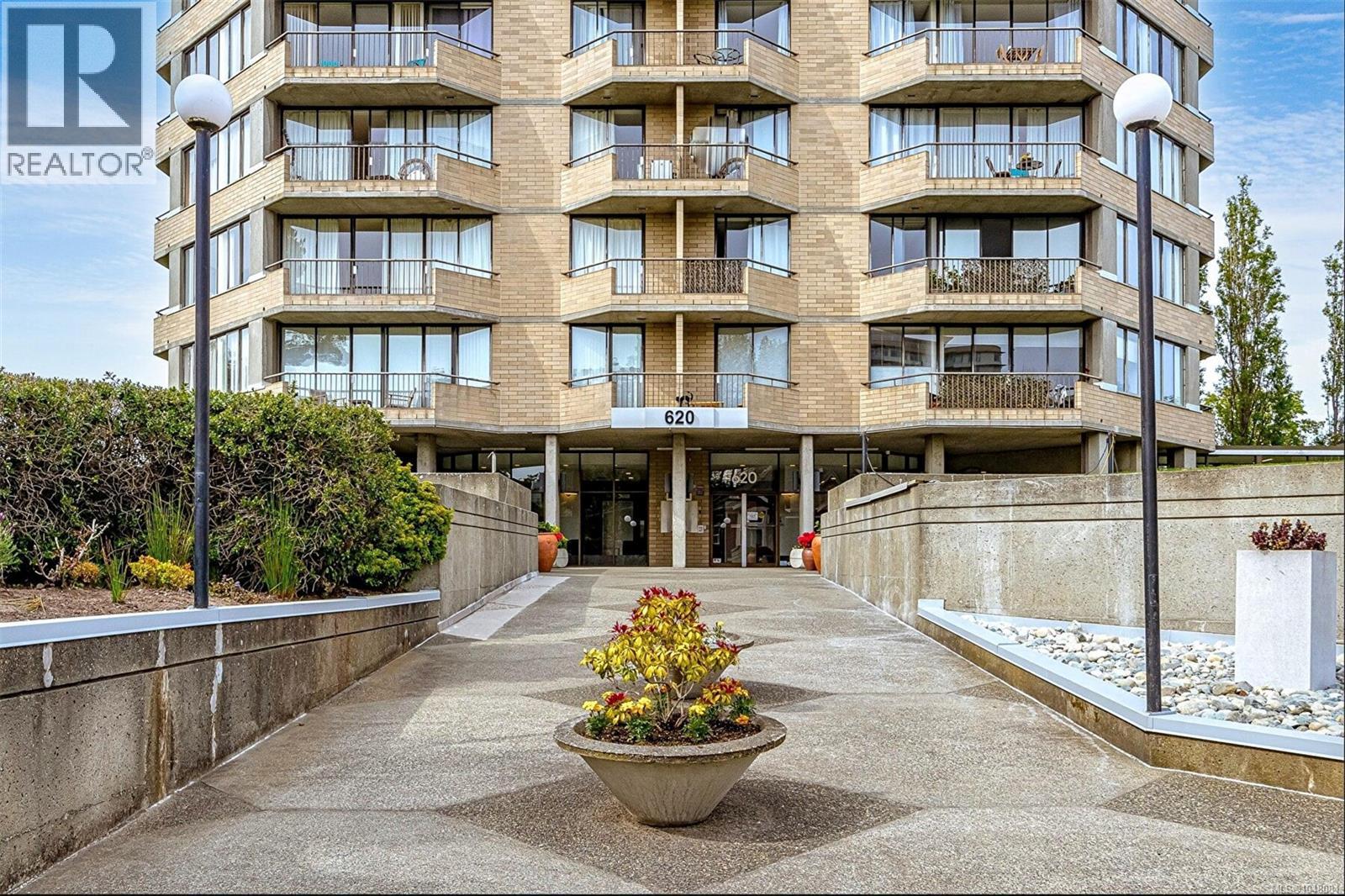 1003 620 Toronto St, Victoria, British Columbia  V8V 1P7 - Photo 3 - 1048081