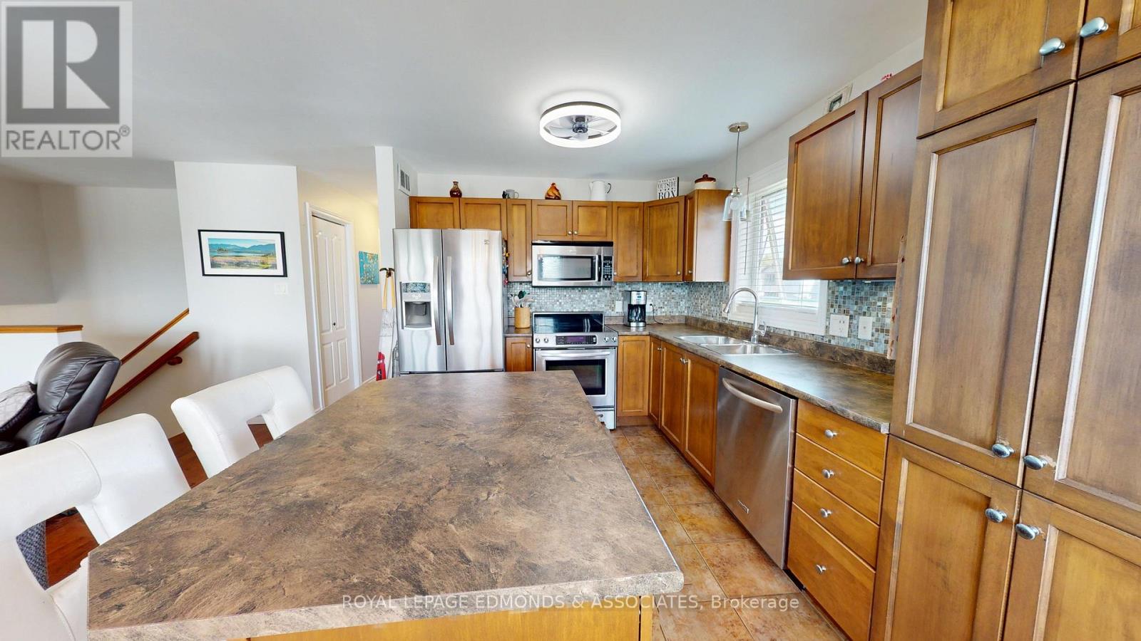 47 Winfield Street, Petawawa, Ontario  K8H 0A2 - Photo 12 - X13723086