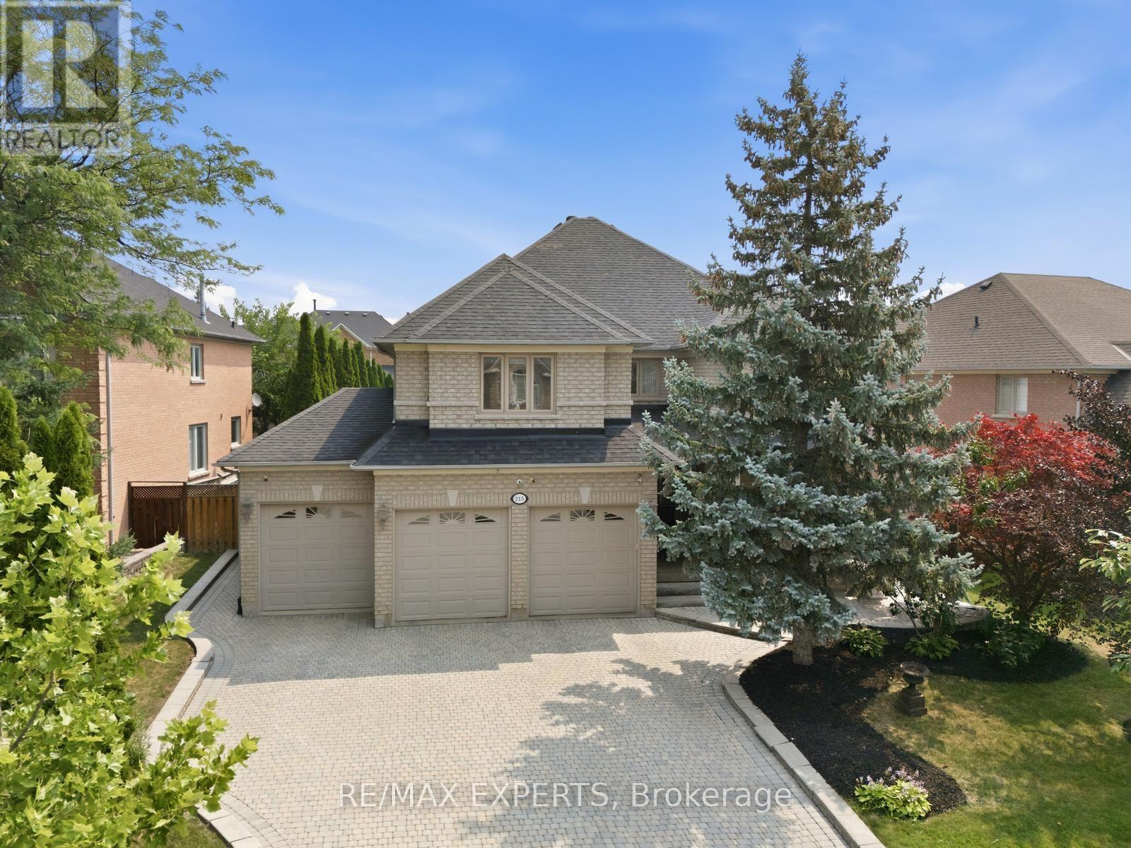 215 Velmar Drive, Vaughan, Ontario  L4L 8K3 - Photo 1 - N13723122
