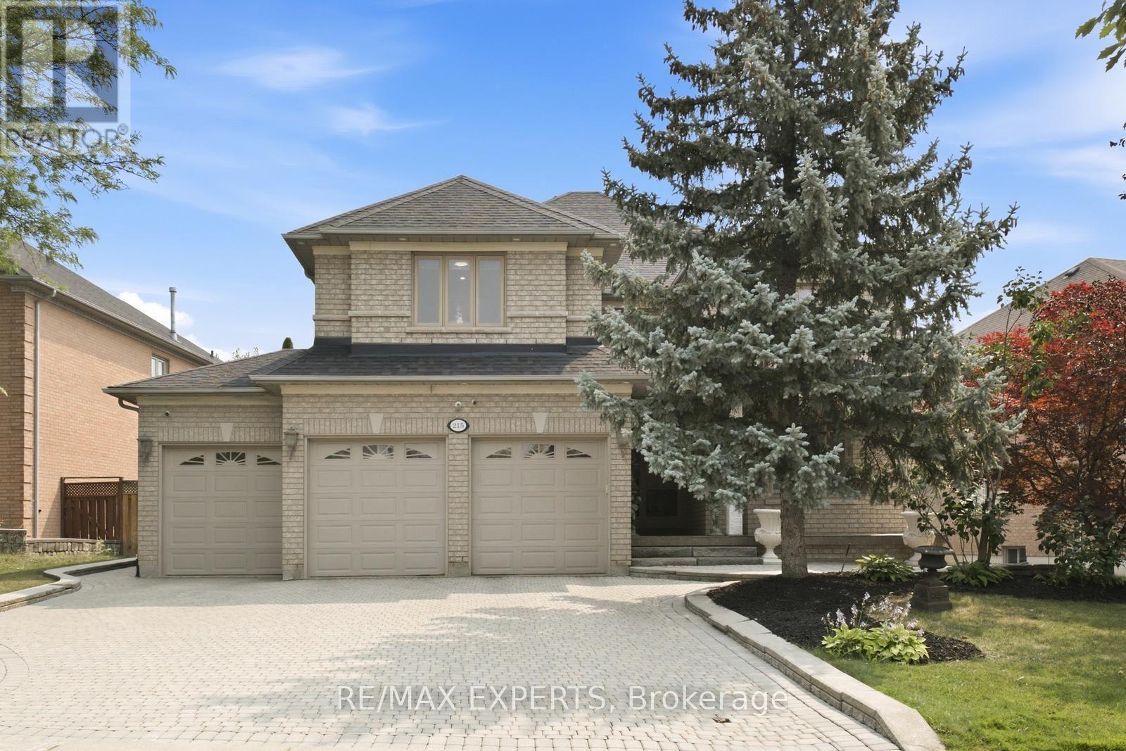 215 Velmar Drive, Vaughan, Ontario  L4L 8K3 - Photo 3 - N13723122